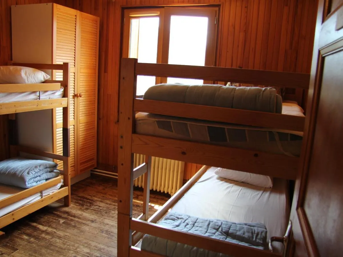 Chalet Familial 5 Chambres Pour 8 Personnes A Saint-Jean-De-Sixt - Fr-1-459-160