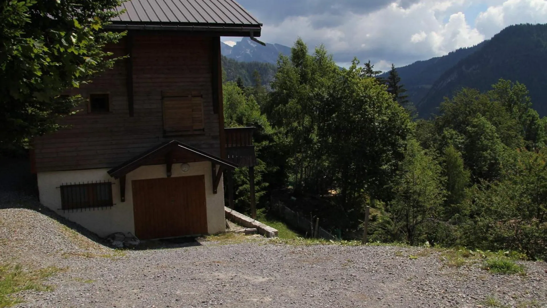 Chalet Familial 5 Chambres Pour 8 Personnes A Saint-Jean-De-Sixt - Fr-1-459-160